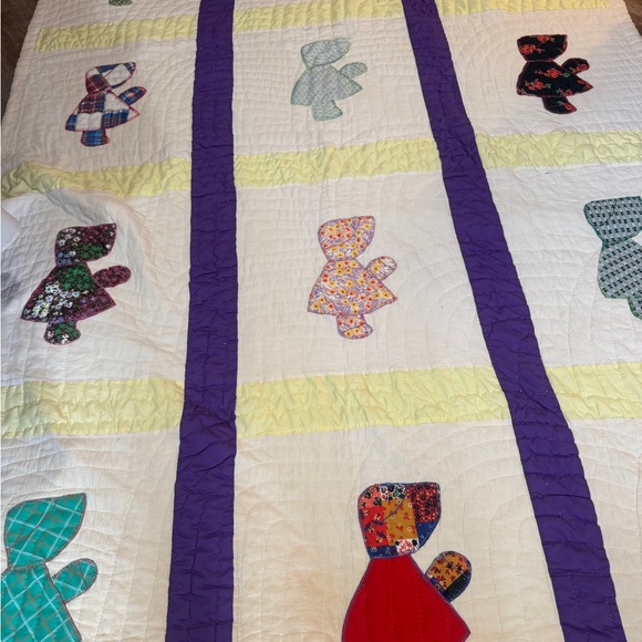 Vintage Handmade Sunbonnet Sue Colorful Patchwork Quilt with Appliqué - Picture 4 of 4